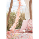 Coussin J-Line Stonewashed sur un canapé - ambiance intérieure