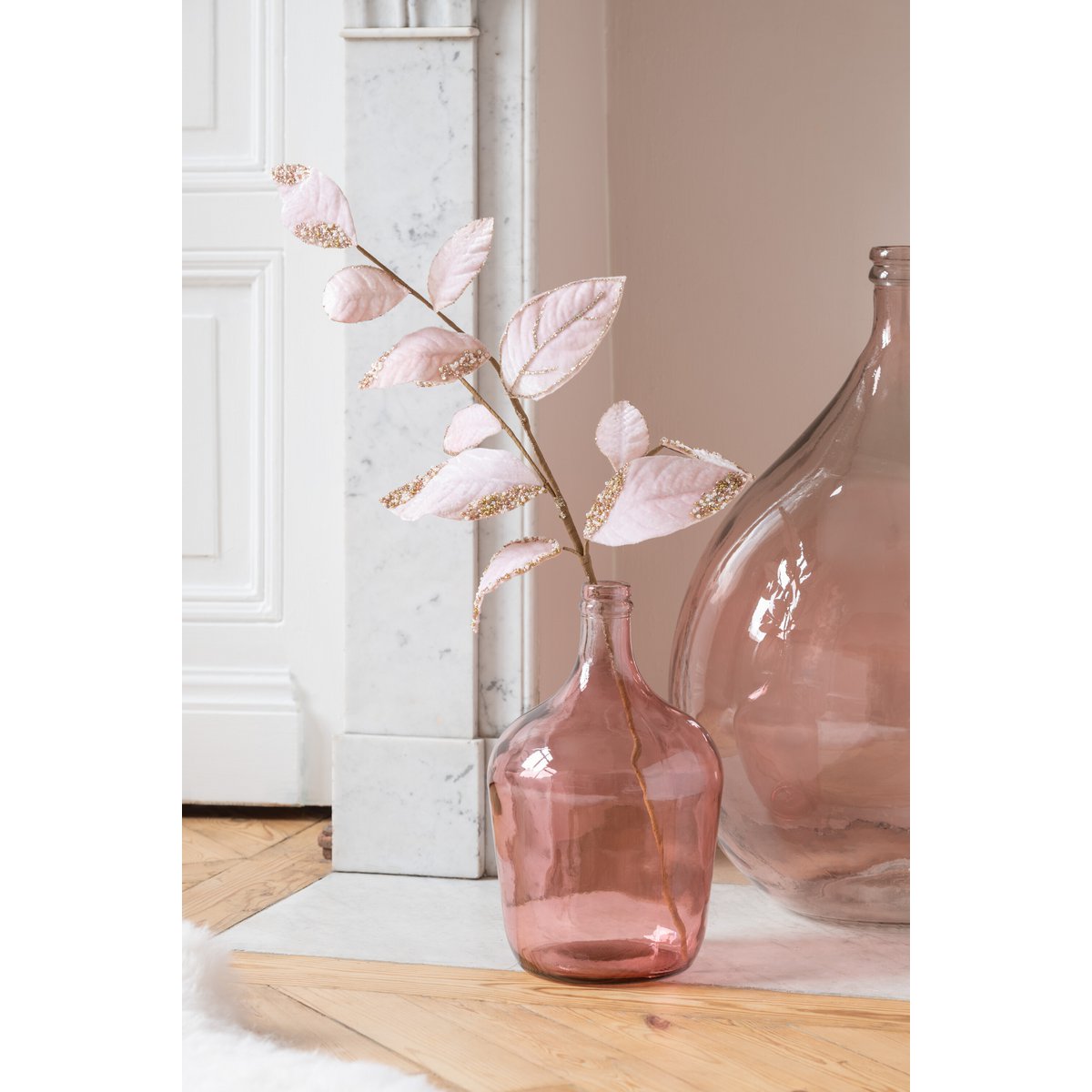 Vase J-Line Bottle Terra en verre rose, détail du col