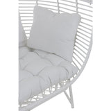 Zoom sur le design ovale de la chaise longue J-Line
