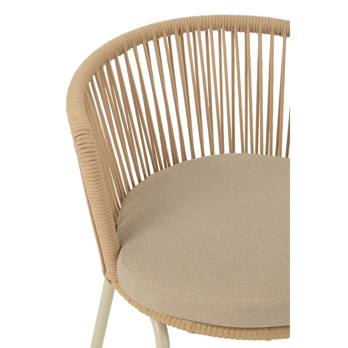 Chaise Toa dans une cuisine contemporaine