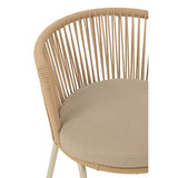 Chaise Toa dans une cuisine contemporaine