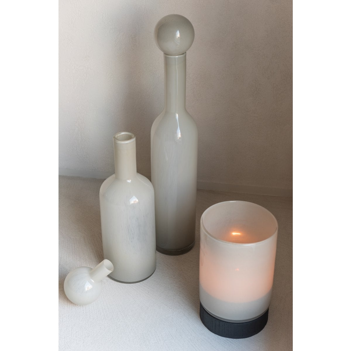 Vase J-Line en situation dans un intérieur moderne