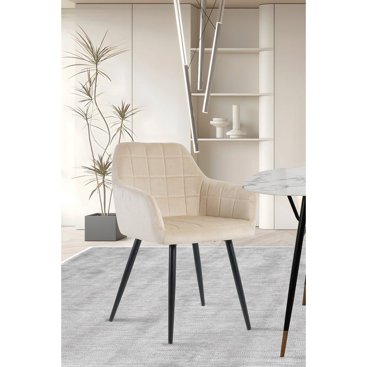 Fauteuils en velours dans une salle à manger