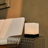 Lampe en bois sans fil noire Yce