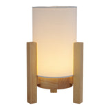 Lampe Madita sur une table en bois, ambiance cosy