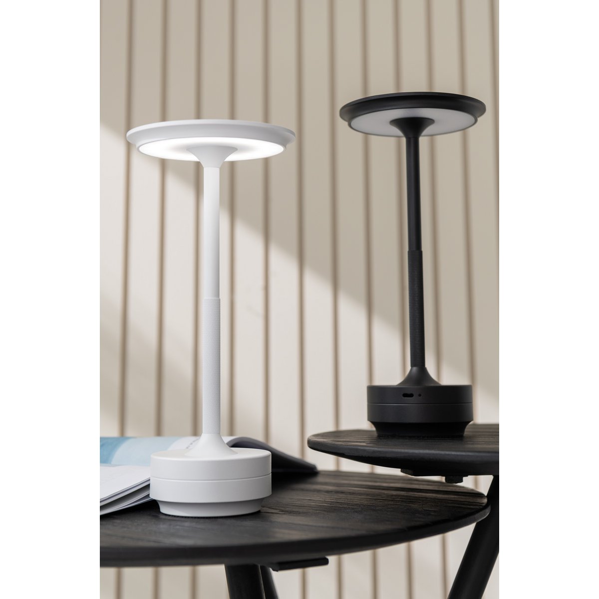 Lampe J-Liline Touch, mise en scène déco