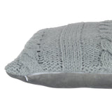 Coussin J-Line Twist sur un canapé moderne - ambiance intérieure