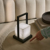 Lampe à poser rechargeable en albâtre naturel Nola