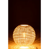 Détail du design moderne de la lampe J-Line