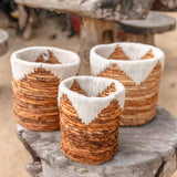 Vue latérale du panier MENIK, design élégant et naturel