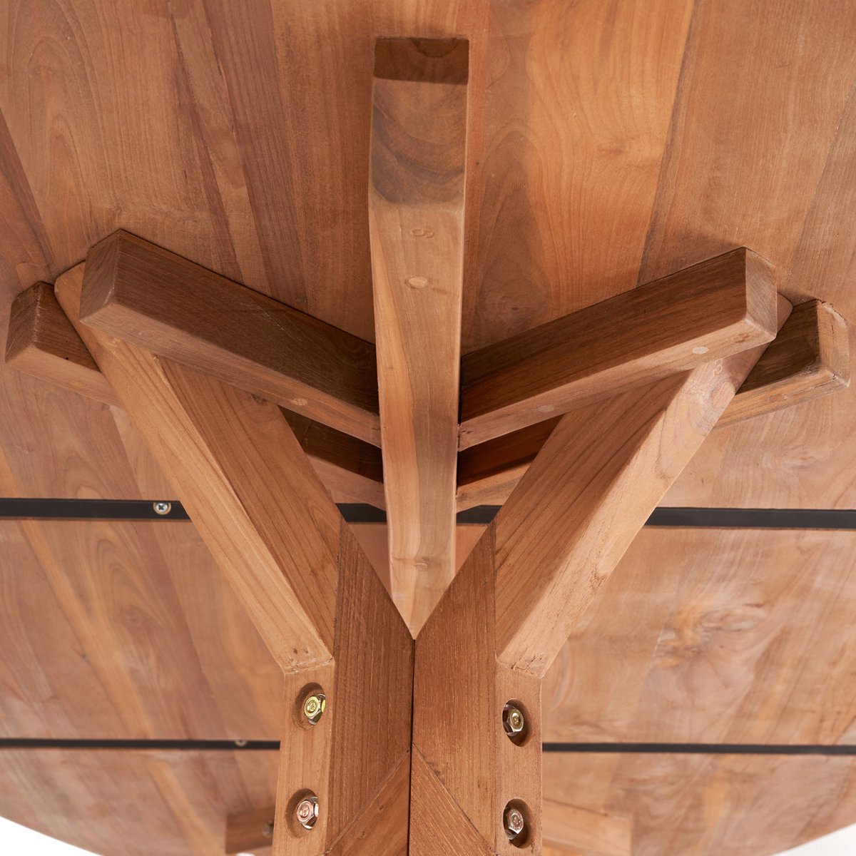 Table Kulala avec des éléments de décoration raffinés