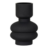 Vase en verre noir avec détails nervurés, vue de face