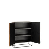 Intérieur de l'armoire Shanil avec étagères en bois