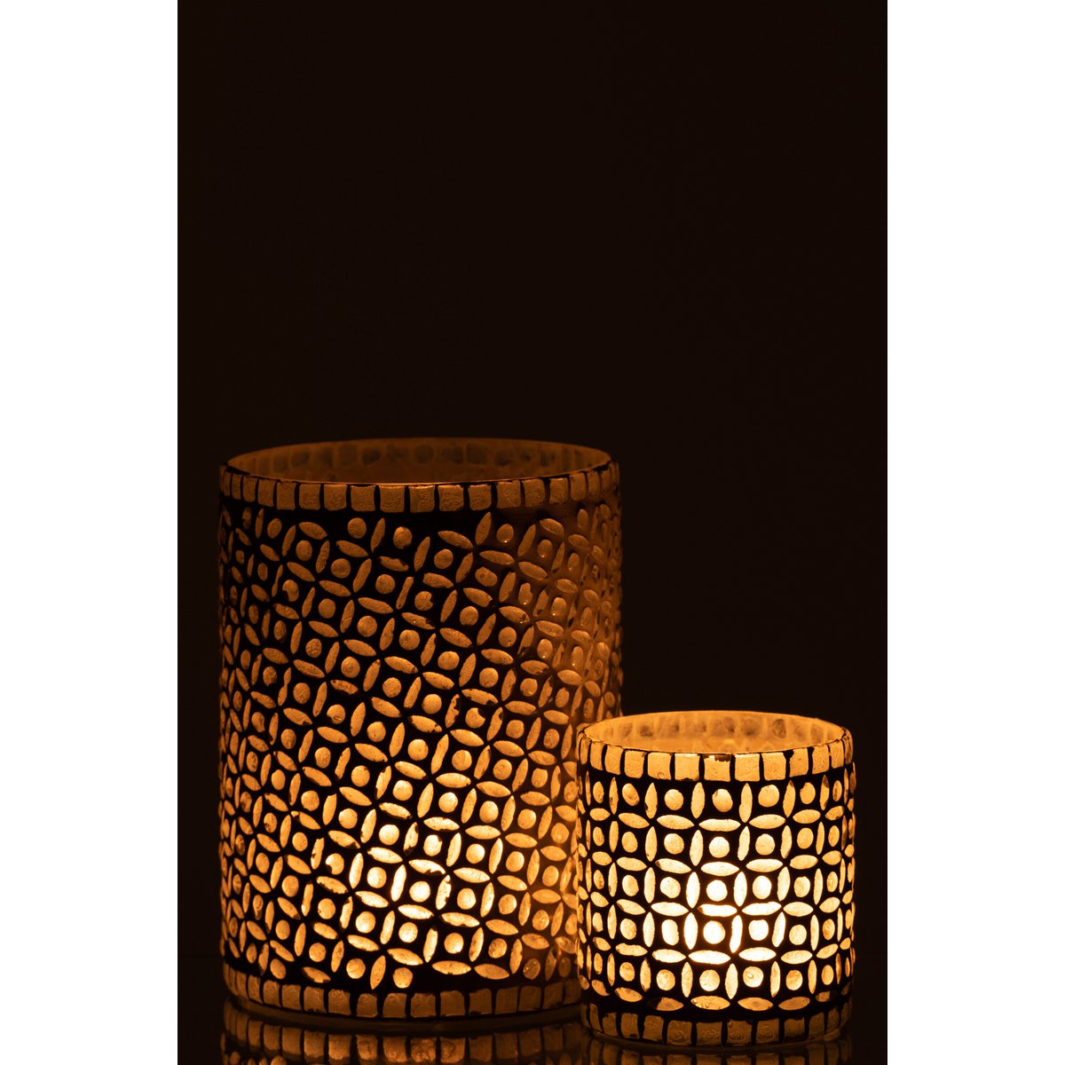 Lanterne J-Line Pattern dans un intérieur chic