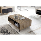 Table basse en situation dans un intérieur contemporain