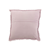 Détail du coussin Square Lace violet montrant la texture douce