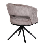 Chaise Avena Fink dans un intérieur chic, ajoutant une touche de luxe
