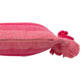 Coussin rayé J-Line sur un canapé moderne