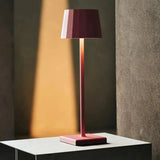 Lot de 8 lampes de table rechargeables rose avec station