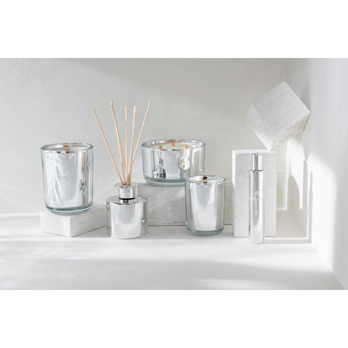 Bâtonnets parfumés J-Line Excellent avec étiquette de la marque