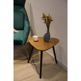 Vue rapprochée de la table d'appoint Moebilia en couleur verte