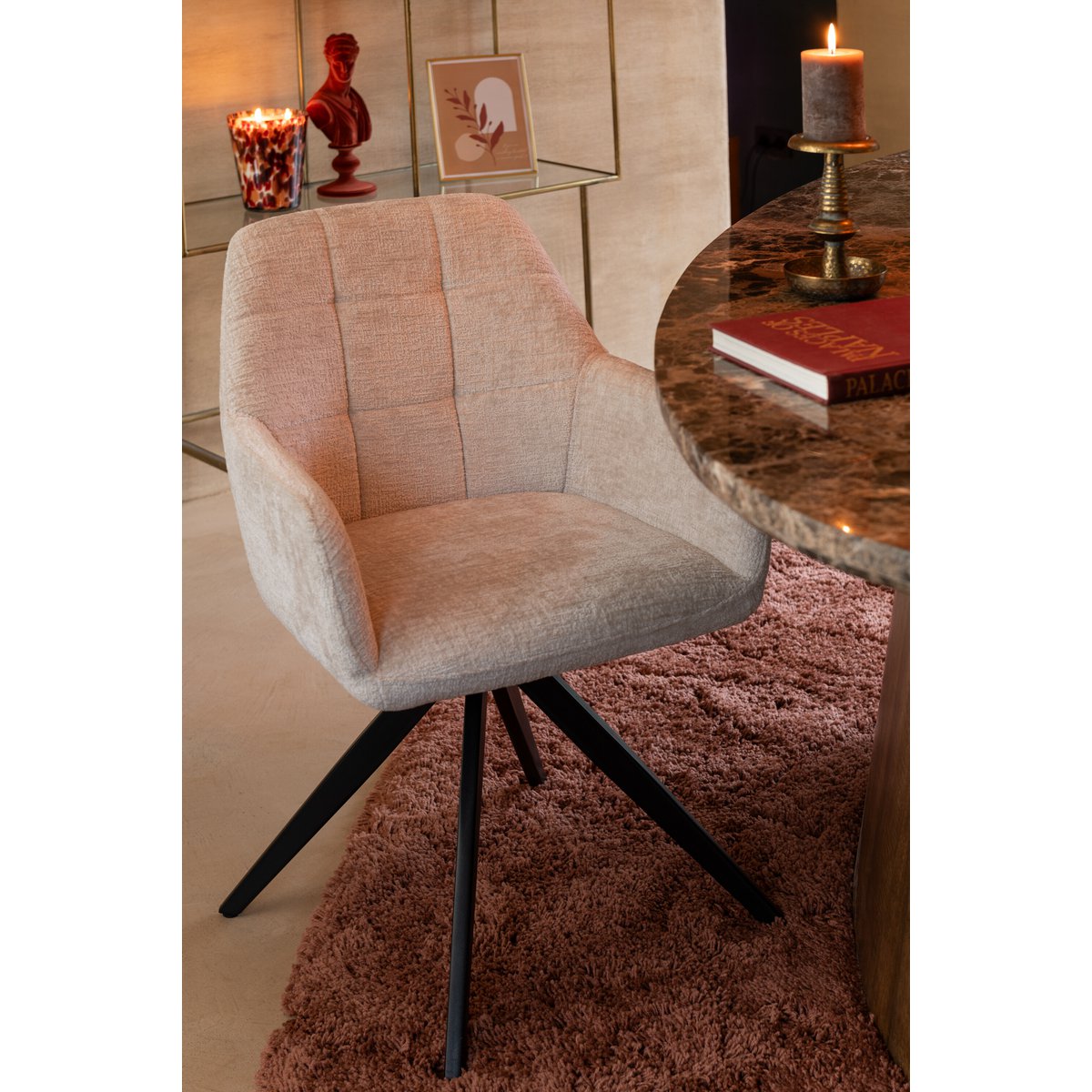 Chaise J-Line Louna en situation d'utilisation