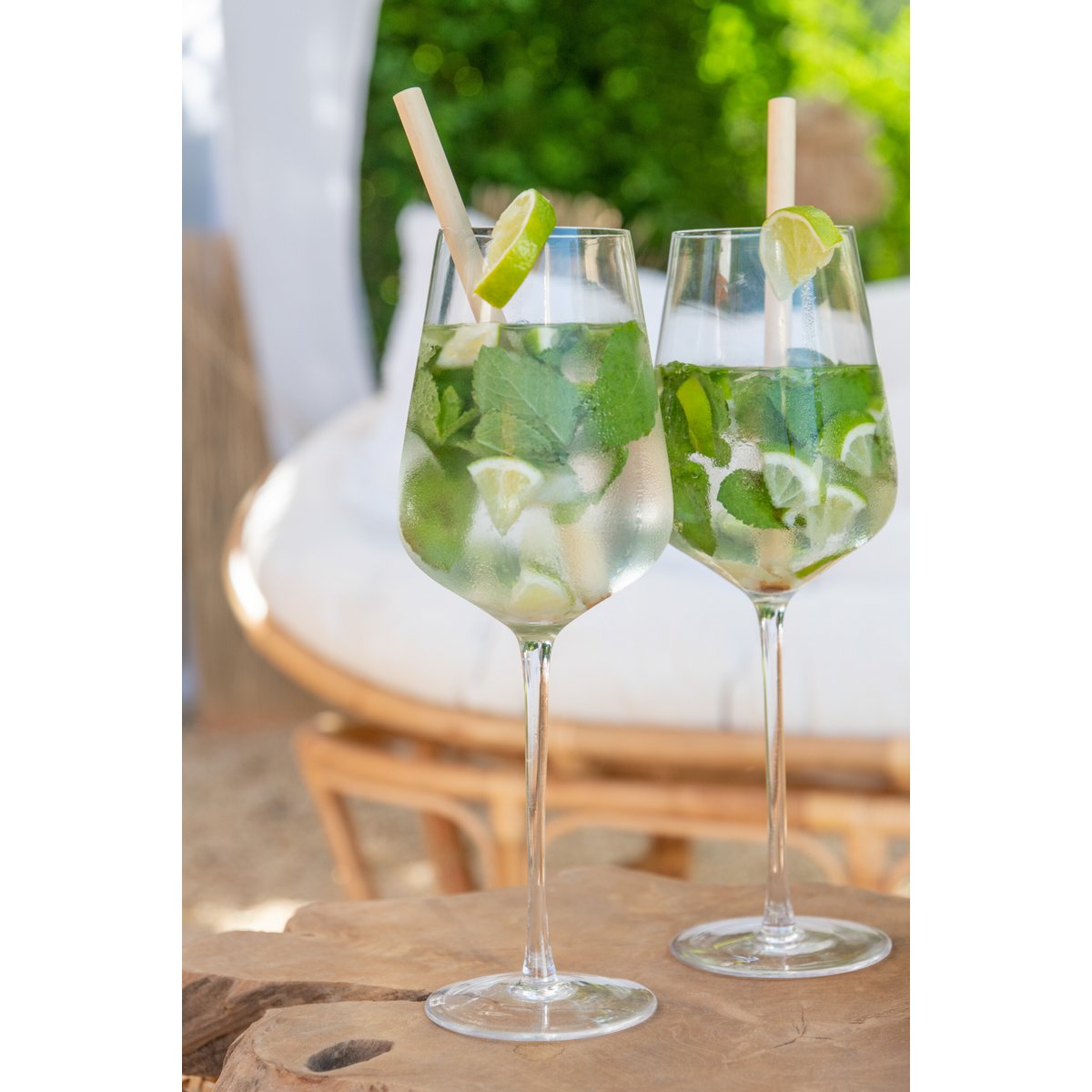 Verre à vin blanc J-Line en cristal, vue de profil