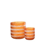 Ambiance cosy avec lanterne J-Line Stripes dans un salon
