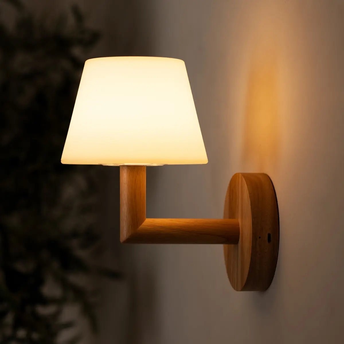 Applique murale rechargeable en bois marron clair Ted