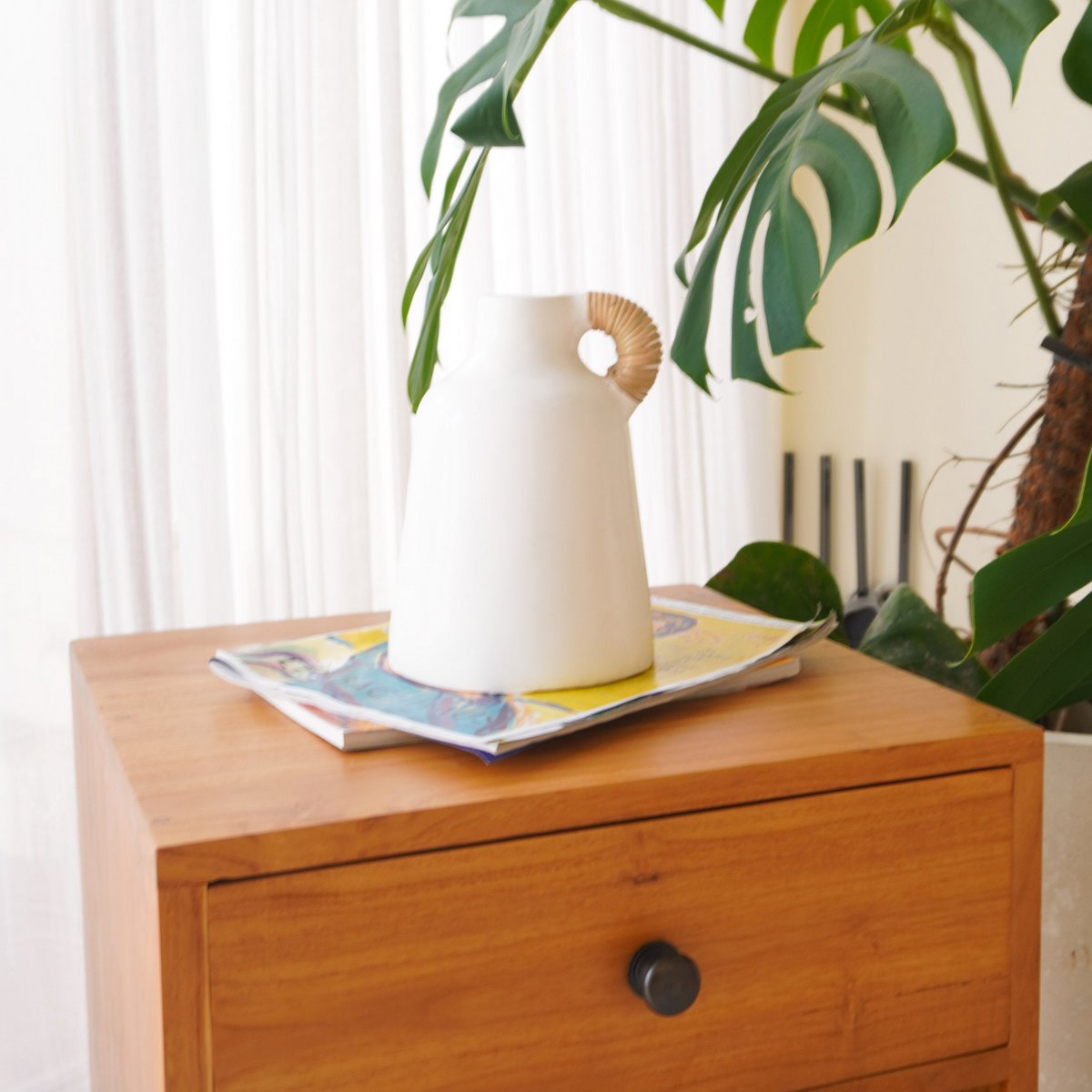 Vase SANA décoré avec des fleurs séchées, ambiance bohème