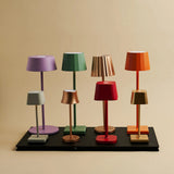 Lot de 8 lampes de table rechargeables rose avec station