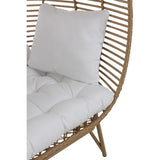 Chaise longue J-Line Ovale sur une terrasse ensoleillée