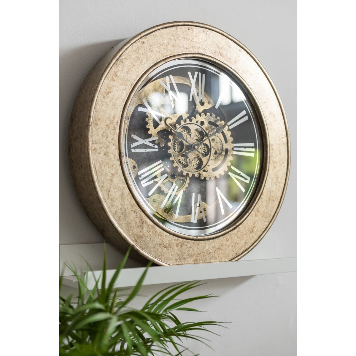 Ambiance intérieure avec horloge J-Line Klok