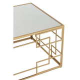 Table basse J-Line Lines en situation, décorée avec des objets de décoration