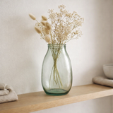 J -line Vase High - Glass - Transparent - 27 cm de haut en situation