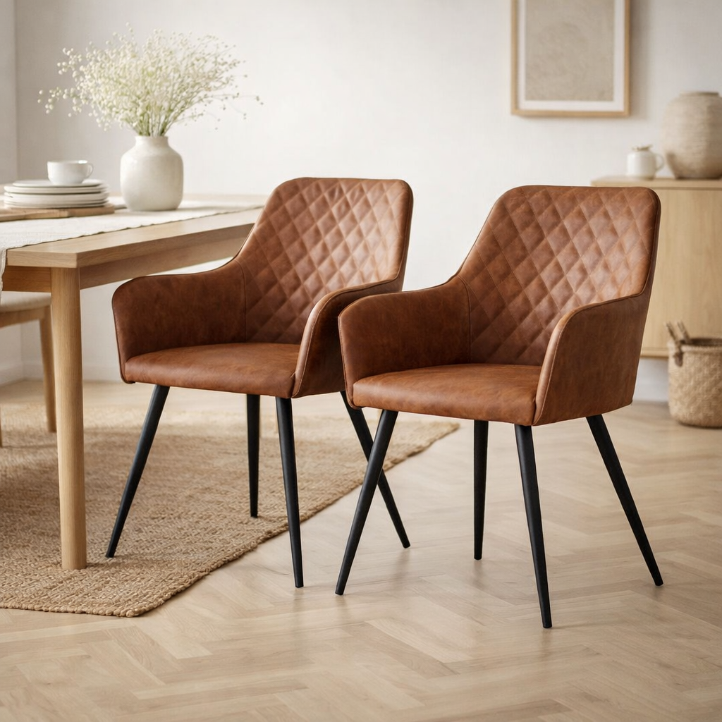 Chaise de salle à manger Harbo – PU, acier, marron – Lot de 2 en situation