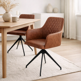 Harbo Chaise de salle à manger avec pivot – Acier, PU, contreplaqué, Marron en situation