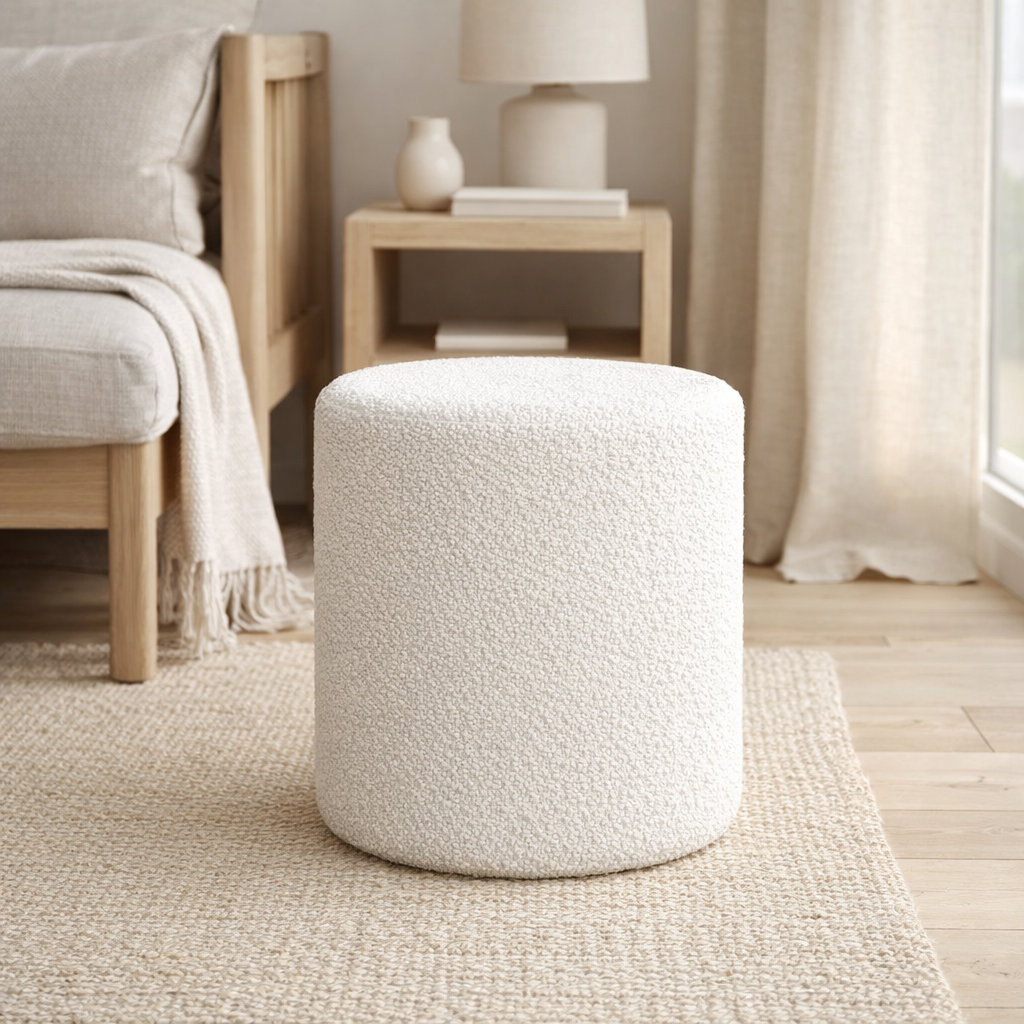 Ejby Pouf - White, Polyester/Plywood/Pinewood, 34x34x36 cm en situation
