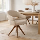 Chaise de salle à manger Dover avec pivot, sable chiné, pieds en chêne brun, HN1317 en situation