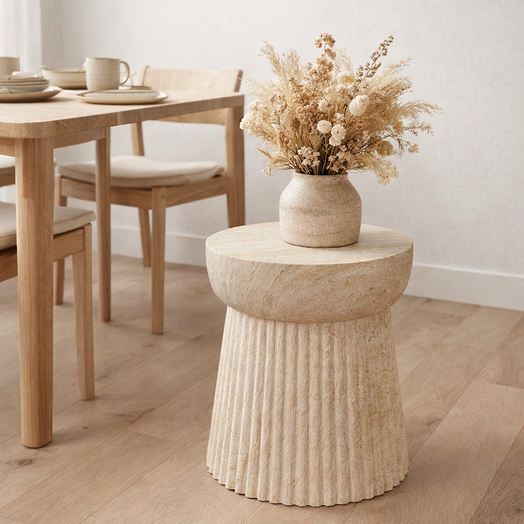 Table d'appoint Bonn - Natural, Fiber-Clay avec conception de rainure, Ø37x43 cm en situation
