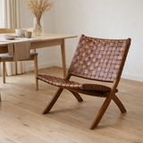 Chaise Pliante Perugia - Bois de Teck, Cuir, Marron - 66x74x73 cm en situation
