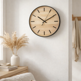 Horloge Murale Camden - Noir/Naturel, Verre, Plastique, Ø35 cm en situation