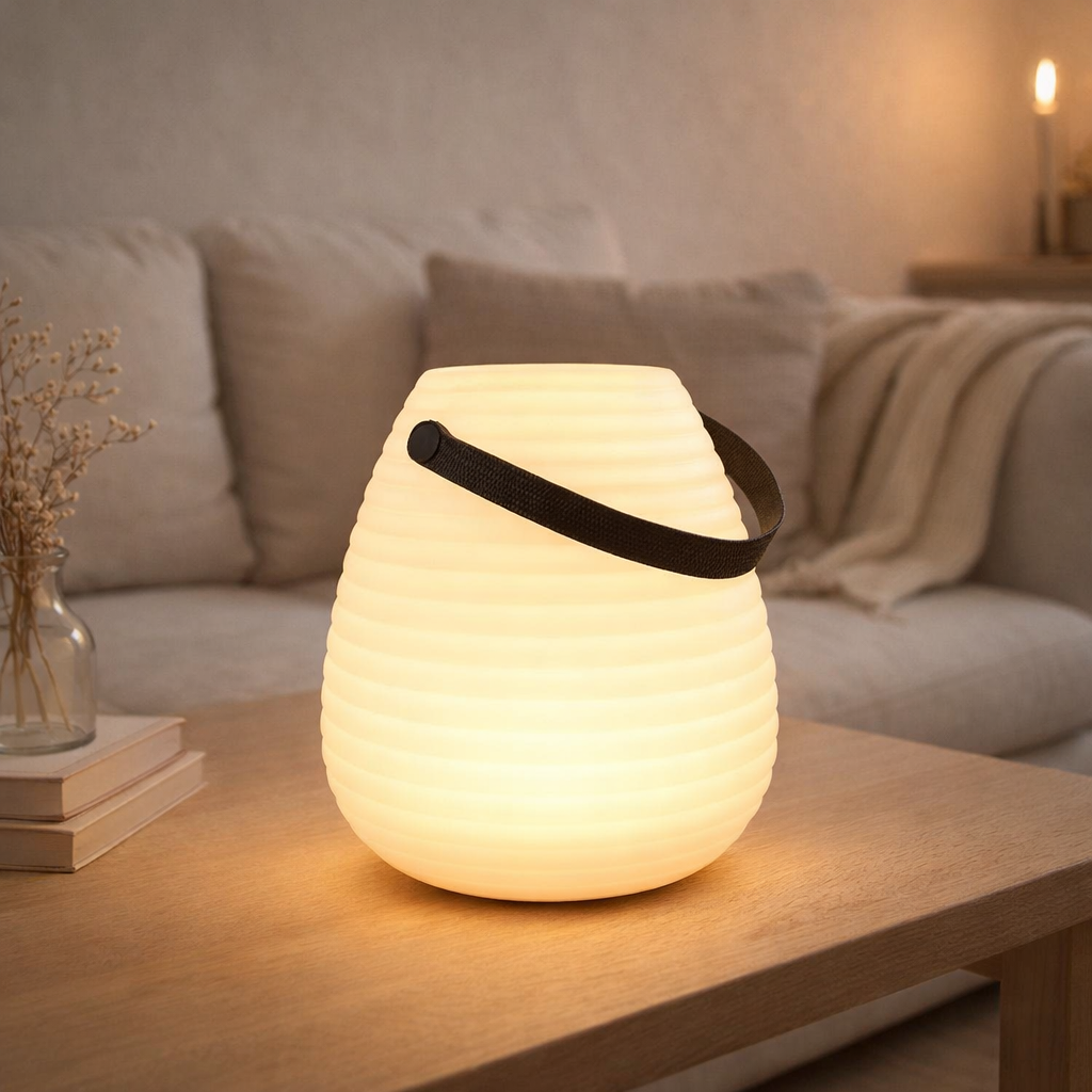 Lampe LED Derry, rechargeable, blanche, ø21 cm en situation