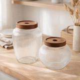 Pot de conservation Maya en verre, verre/acacia, lot de 2 en situation