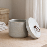 Pot - Gris, Grès, Ø10,5x10cm en situation