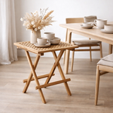 Table, 50x50 cm, teck en situation