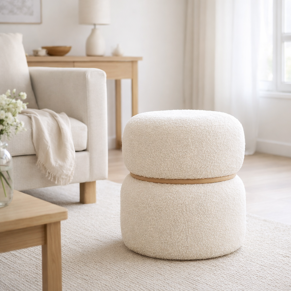Milford Pouf - White, MDF/Pinewood/Foam/Polyester, 38x38x41 cm en situation