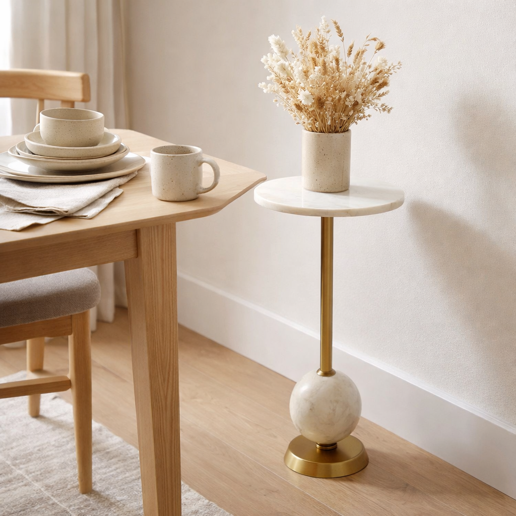 Table d'appoint Salo - Table d'appoint en laiton et marbre Ø25x54 cm en situation