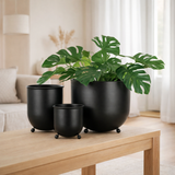 Pots de Fleurs Nova - Noir, Métal - Lot de 3 en situation