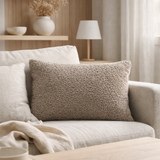 Coussin Tavira - Gris/Marron, 100% Polyester, 45x60 cm en situation